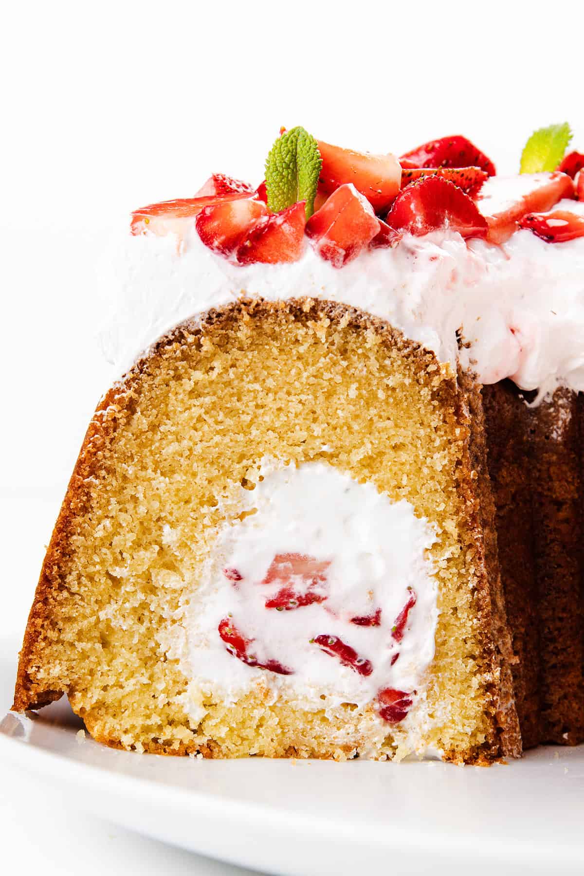 Strawberry Shortcake Bundt Cake: A Dreamy Twist on a Classic